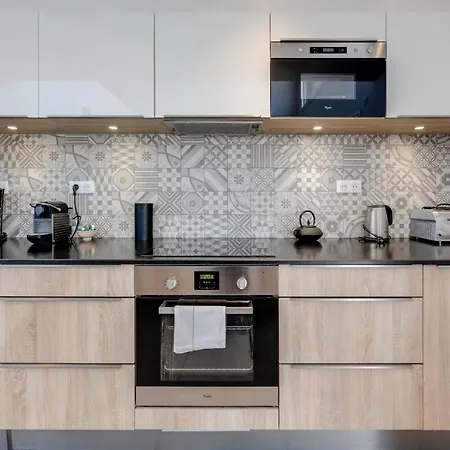 Le Kube - Appartements De Prestige Au Centre D'Annecy Buitenkant foto