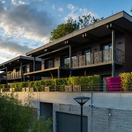 Le Kube - Appartements De Prestige Au Centre D'Annecy Buitenkant foto