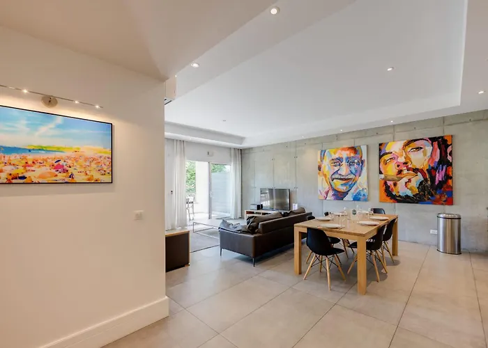 Le Kube - Appartements De Prestige Au Centre D\'Annecy